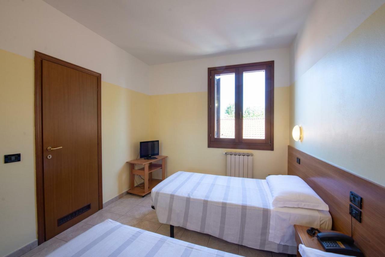 Hotel Fattori Bologna Buitenkant foto